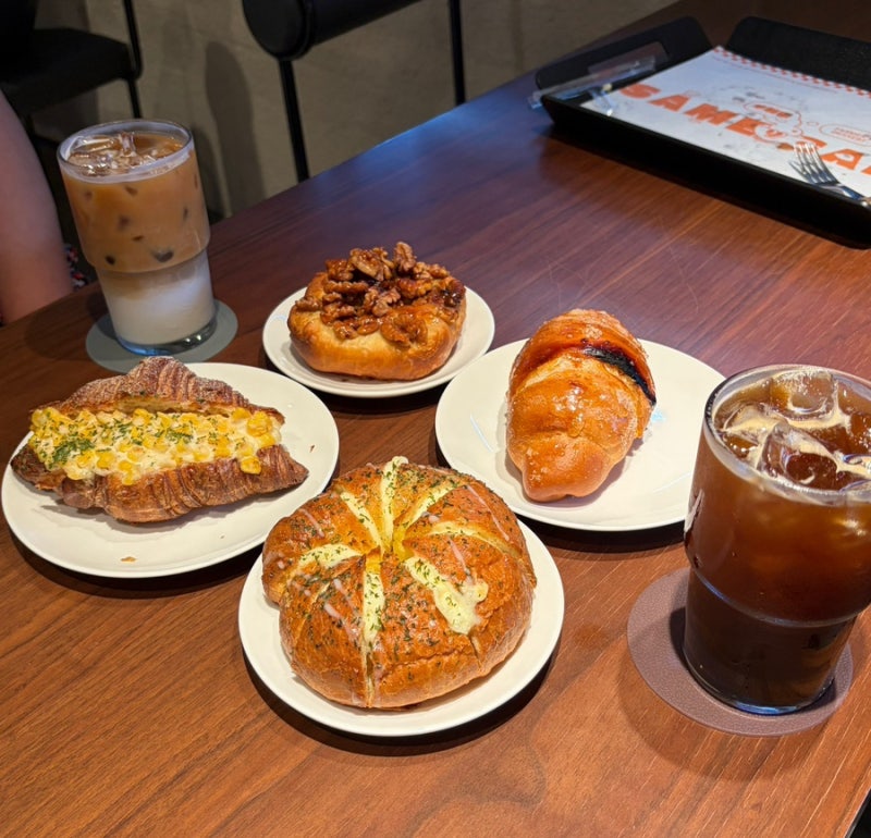전라도 가볼만한 곳 정읍 카페샘샘 공간대여 가능한 베이커리 맛집 광주 전주 근교 대형카페