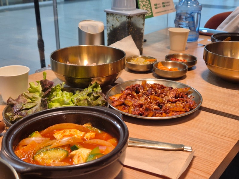 서울 고속버스터미널역 맛집 밥장인 고속터미널점 후기 (feat. 고터 한식, 고터 맛집)