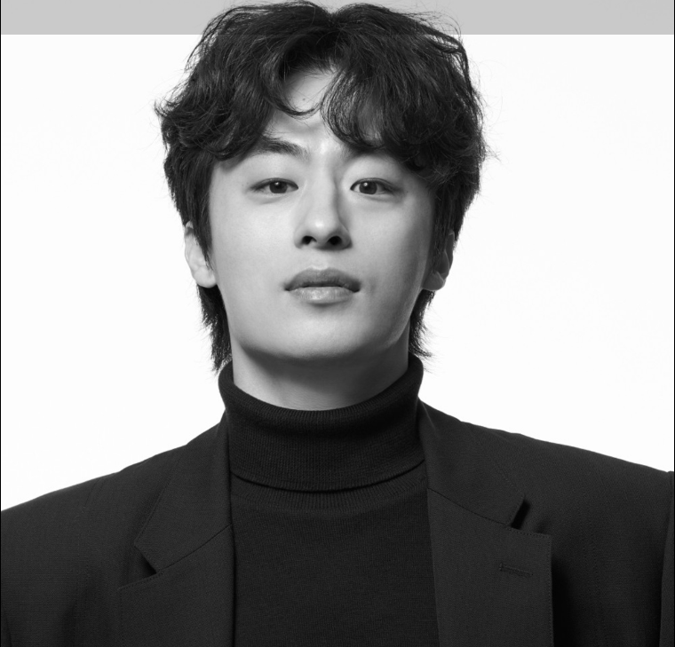 정형화된 틀을 비웃는 연기, 구교환의 대체 불가한 매력!
