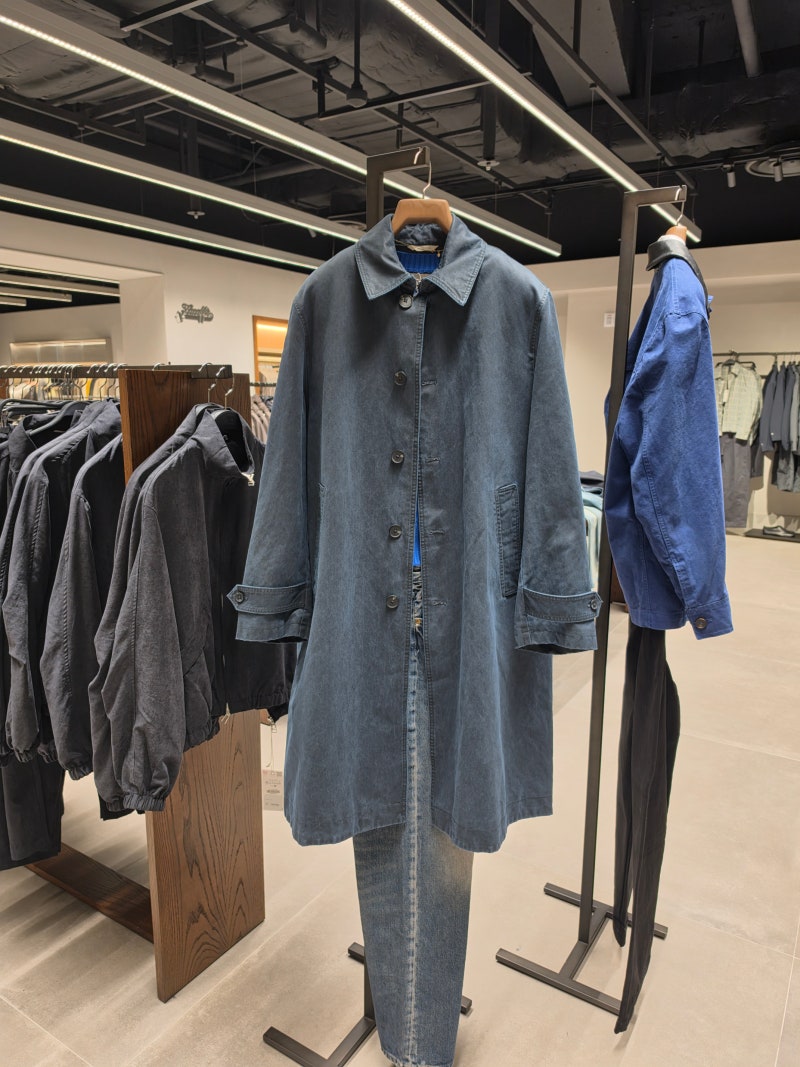 자라(ZARA) 명동 플래그십스토어 | 26FW 남자 아우터 추천 왁스코팅 코트 스웨이드 자켓 바이커