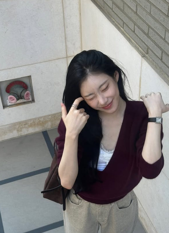 와 이 핏 뭐지? 있지 채령이 입어서 문의 폭발한 10만원대 가을 니트