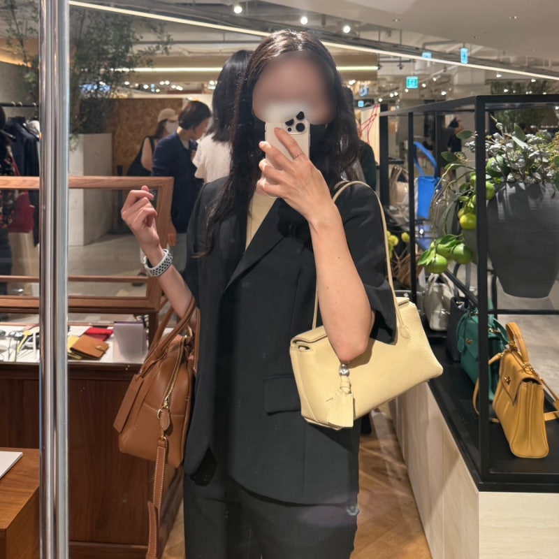 유메르 메르레브 가방 현대백화점 압구정본점 런칭 혜택 루이백