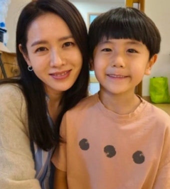 '급 후회' 손예진 아들 외모, 핵심 정리