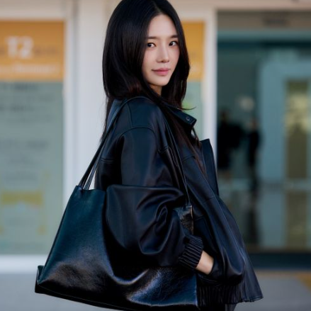 난리난 박규영 뉴욕 패션위크 공항 패션