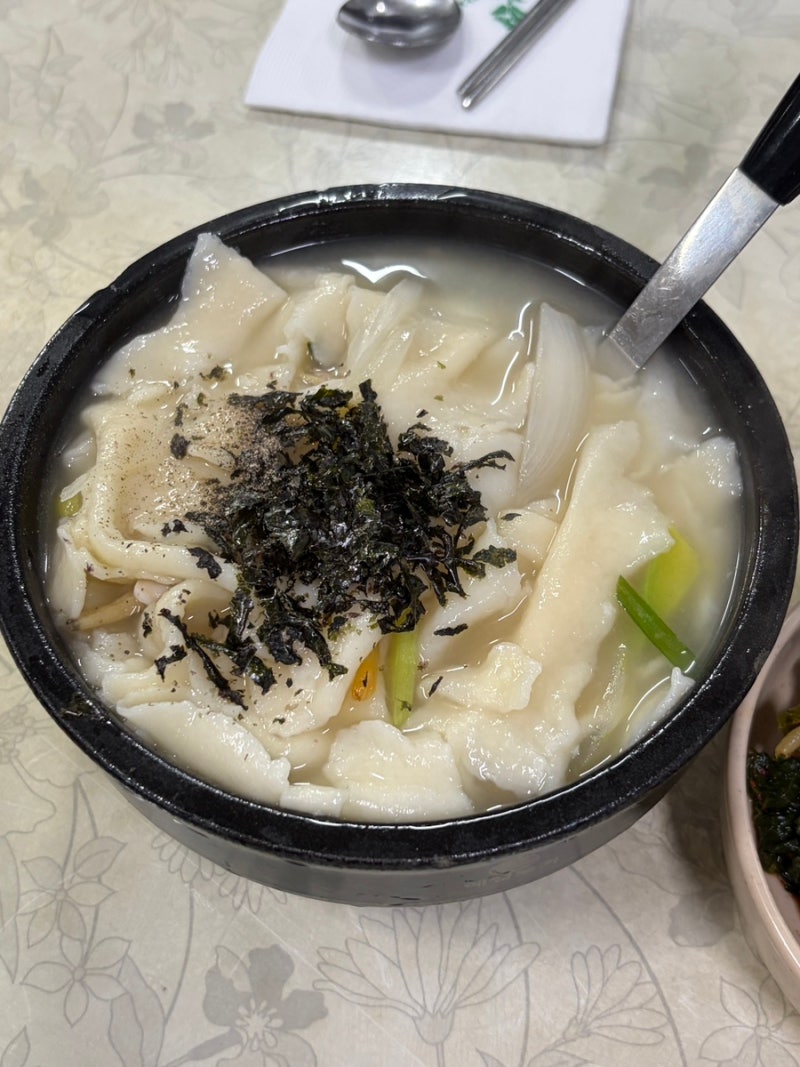 서울 삼청동수제비 엄마가 만들어준것같은 수제비 감자전 맛집 미쉐린가이드 서울 선정