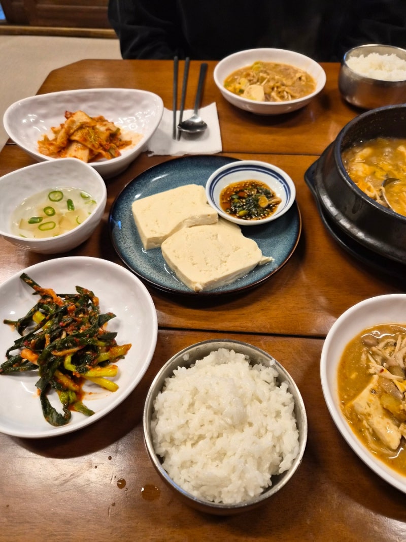 인천 문학동, 문학경기장 한식 맛집_가마솥손두부