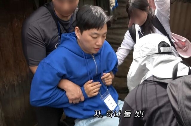 "낙상 사고 영상 공개 논란" 유튜버 <b>박위</b>, 3주째 이어지는 침묵과 과....