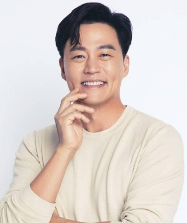 이서진 프로필 총정리｜나이·키·학력·뉴욕대·집안·군대·대표작·김정은·나영석·최근 근....