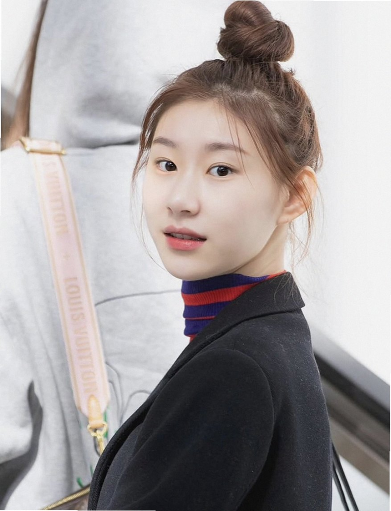 있지 채령 사복 패션 센스 11월 솔로 데뷔 전 미리 보는 꾸안꾸의 정석