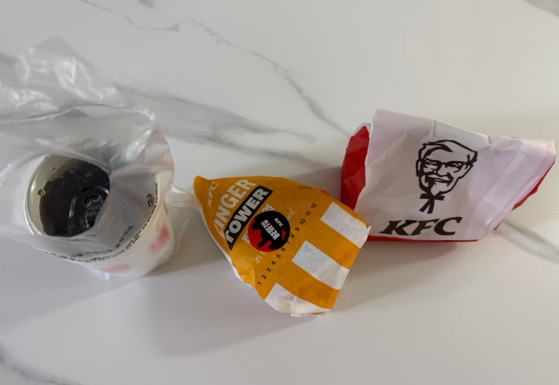 KFC 신메뉴 칰폴레맵징거타워버거 후기(맛있는 징거버거, 광고 보고 궁금해서 먹어봄)