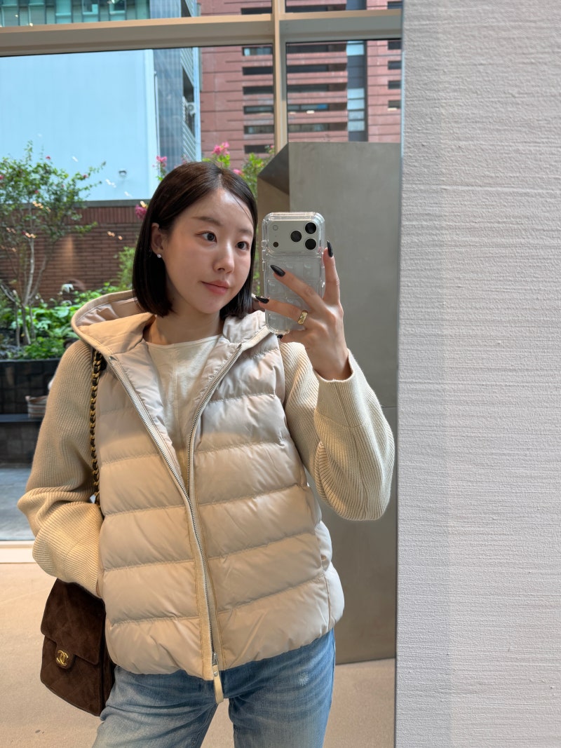 클라비스 여성경량패딩 추천 직장인 출근룩 예쁜 후드 니트 패딩