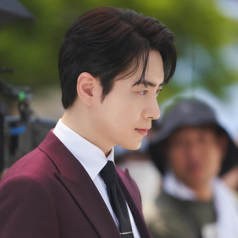 이준혁 프로필 | 나이 키 학력 소속사 드라마 영화 필모 대표작 출연작 넷플릭스 장르물 제복....
