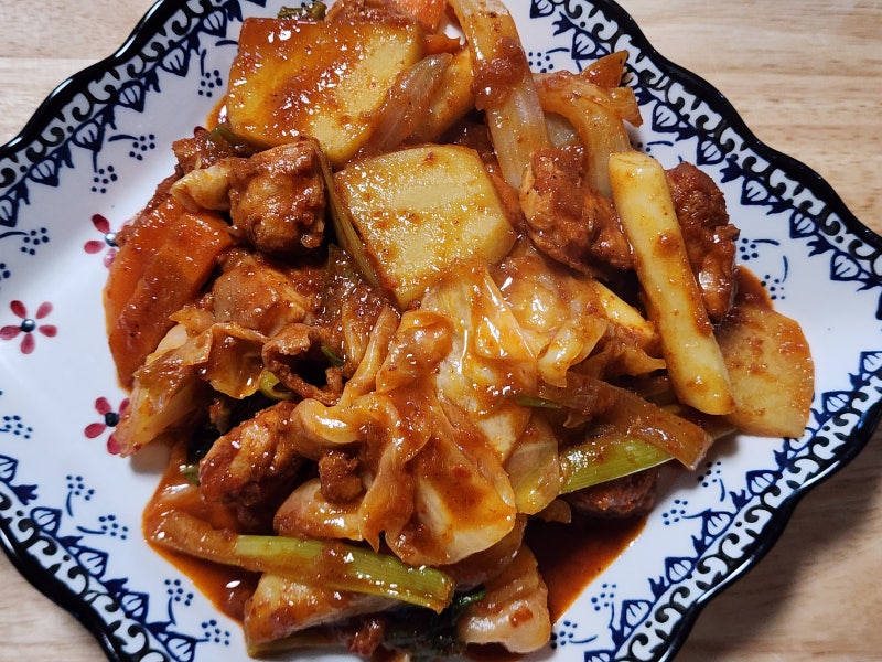 <시판 간편식>춘천 닭갈비 레시피/양념 닭갈비/시판 양념 닭갈비 조리법/시판 닭갈비 활용 레....