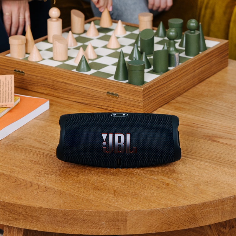 음질 끝판왕 JBL CHARGE 5 블루투스 스피커로 매일매일 파티 분위기!