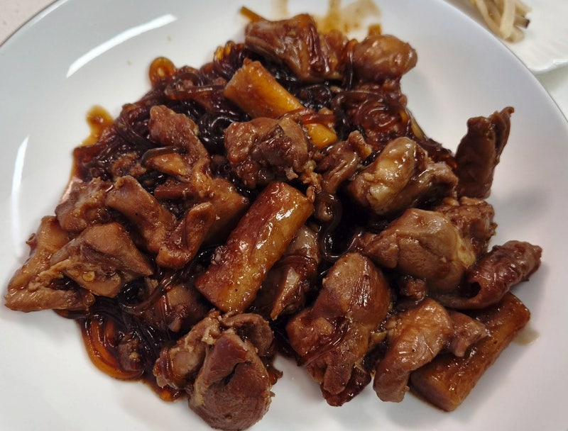 청춘불판 순살안동찜닭 밀키트 저녁메뉴추천