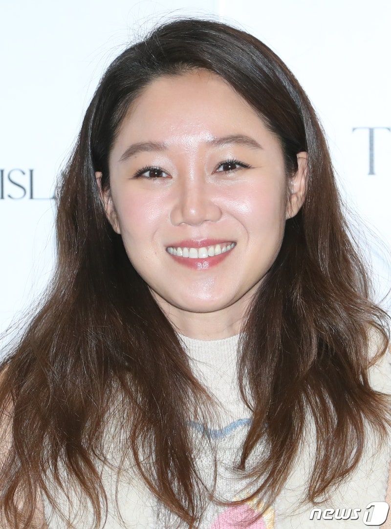 "낡은 집을 헐었다" 공효진 재산 185억, 홍대 빌딩의 시작