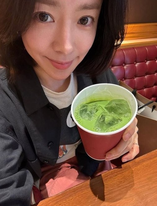 한지민이 4개월 만에 사진 올린 날, 최정훈 눈물의 진실이 다시 소환된 이유