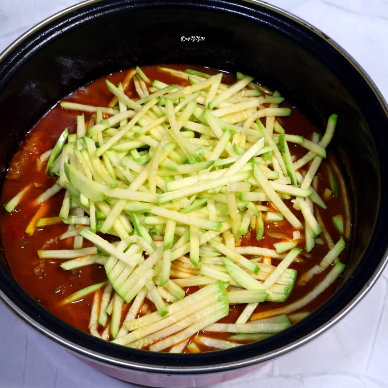 애호박찌개 레시피 돼지고기 고추장찌개 채썬 애호박 요리