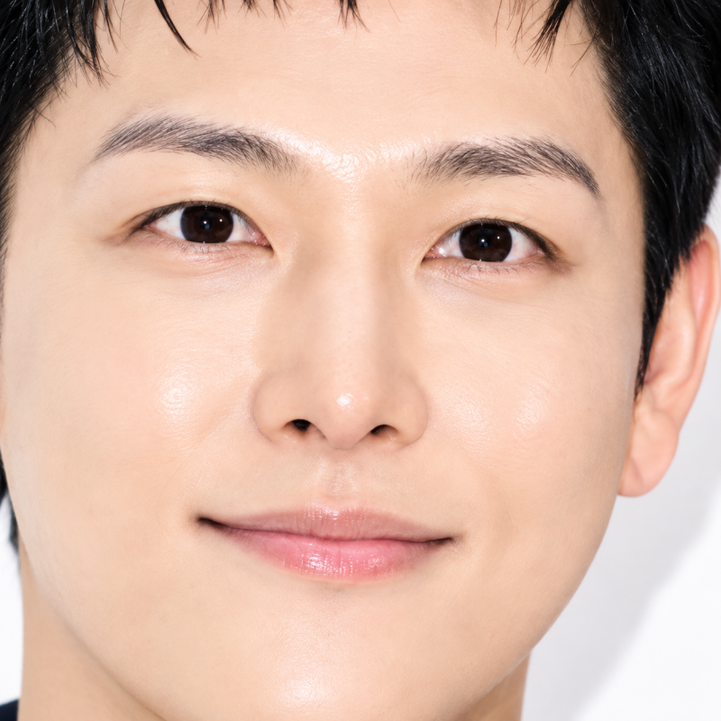 "Destroying His Boyish Image" Im Si-wan's Bulk-Up: 'Who Are You?' From "Misaeng," "Boyhood," "Squid Game" to Big Bang Concerts