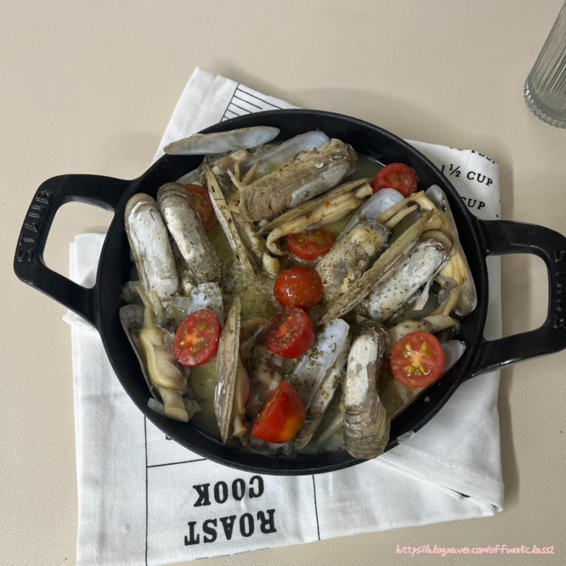 맛조개 술찜 레시피｜화이트와인 버터로 만드는 간단한 조개요리