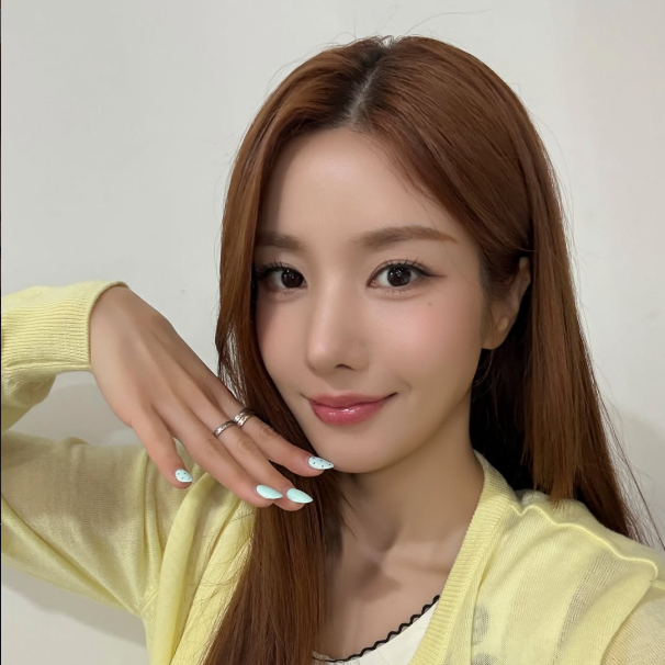 “아이즈원 김민주는 배우, 권은비는 24억 건물주?” 권은비 프로필 나이 키 재산 건물 가족 ....