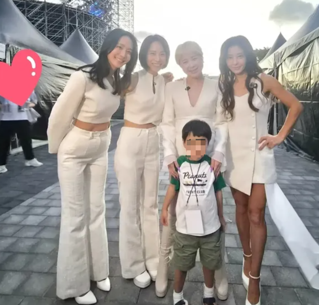 "보고 싶었다" 조민아 이지현 불화설 끝났다.. 쥬얼리 완전체 그 순간