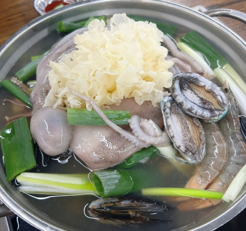 [충북/청주] 비파해물칼국수, 바닷가보다 맛있는 해물칼국수 맛집 (현지인맛집, 주차)