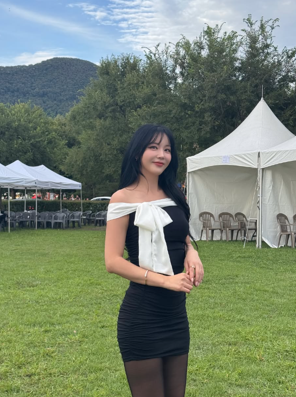 갑자기 임신설 휩싸였던 홍진영…이번에 공개한 사진 보니