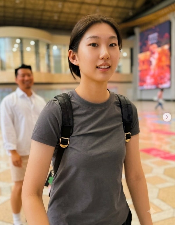 배용준 골프장에서 포착! 함께 라운딩한 김서아는 누구?