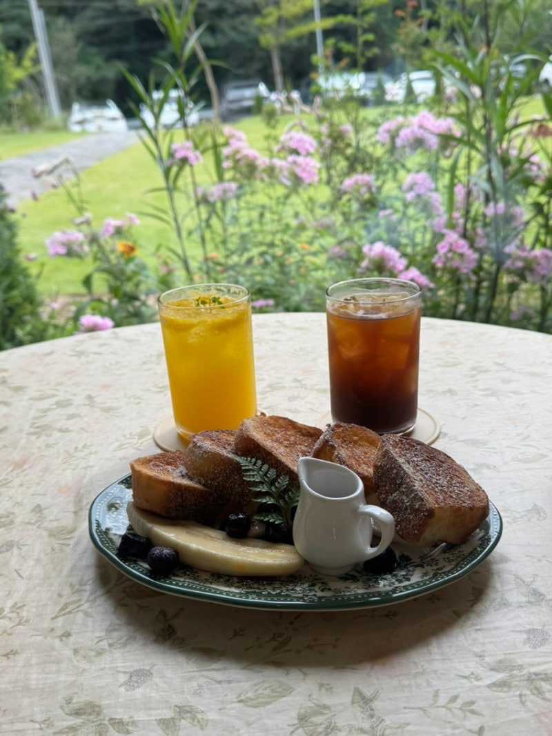 Gangneung Brunch Obrietta: A European-Inspired Cafe with Delicious French Toast