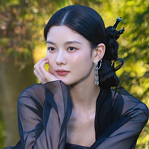 김유정 구르미 10주년 화보, 메이크업이 유독 예뻐 보인 이유