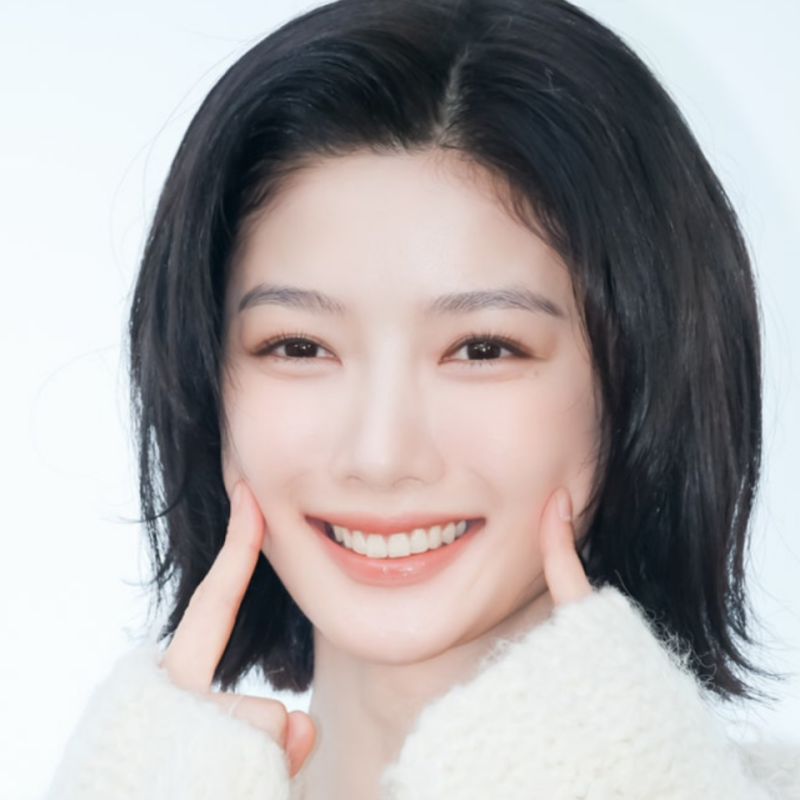 김유정 프로필 키 나이 혈액형 MBTI 고향 재산 가족 학력 소속사 데뷔작 사건사고