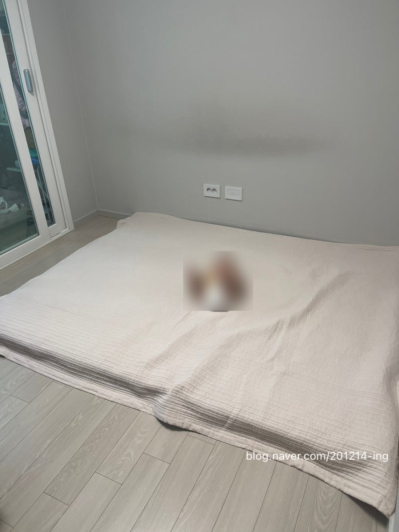 퀵슬립 v3 토퍼로 아기 저상침대 킹사이즈 만들어주기