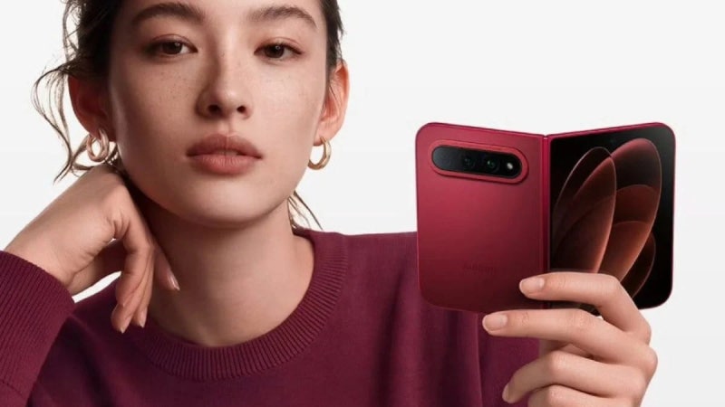 샤오미 18 폴드 판매 시작: 접어서 10.68mm, 폈을 때 5.02mm…이 얇기 실화야!