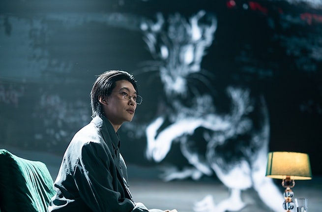 "공개 2주 만에 글로벌 정상 차지" 류준열·설경구 주연의 들쥐가 넷플릭스에서 거둔 놀라운 ....