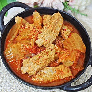 돼지고기 김치찌개 레시피 등갈비 돼지김치찌개