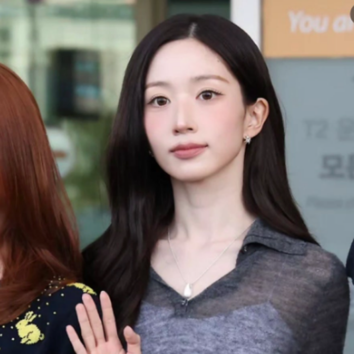 "설윤만 소두인 줄 알았는데.." 뼈말라 되더니 예쁘다고 난리 난 연예인 공항패션