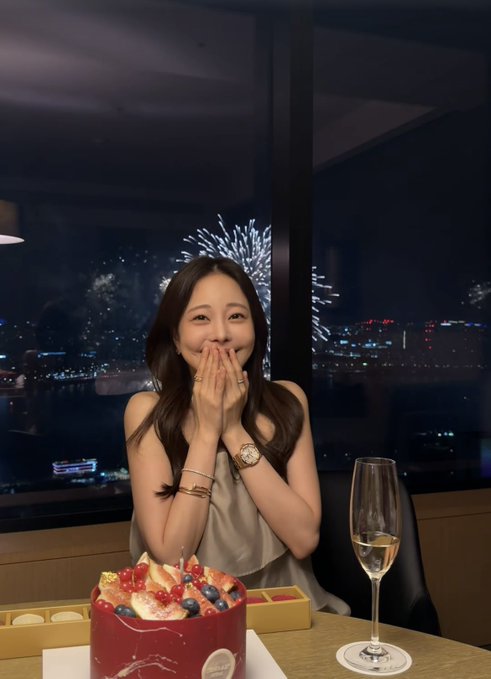 유튜버 <b>아옳이</b> 서주원과 이혼 후 최근 <b>연애</b> 근황 ㄷㄷ