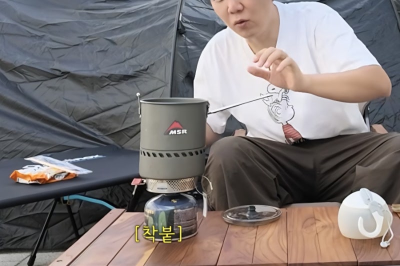 “장윤정은 비닐하우스라고 했지만…” 도경완, 200만원대 텐트 들고 아이 둘과 홀로 캠핑