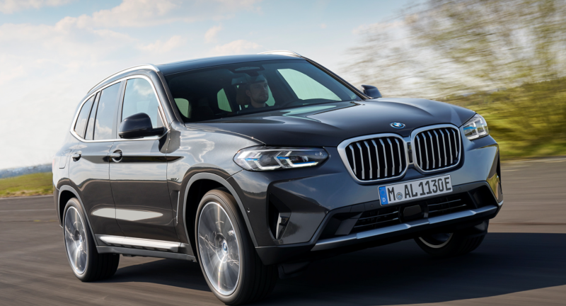 "신형 G45 나오며 물량 늘었다" BMW X3(G01) 중고 시세 연식별 총정리
