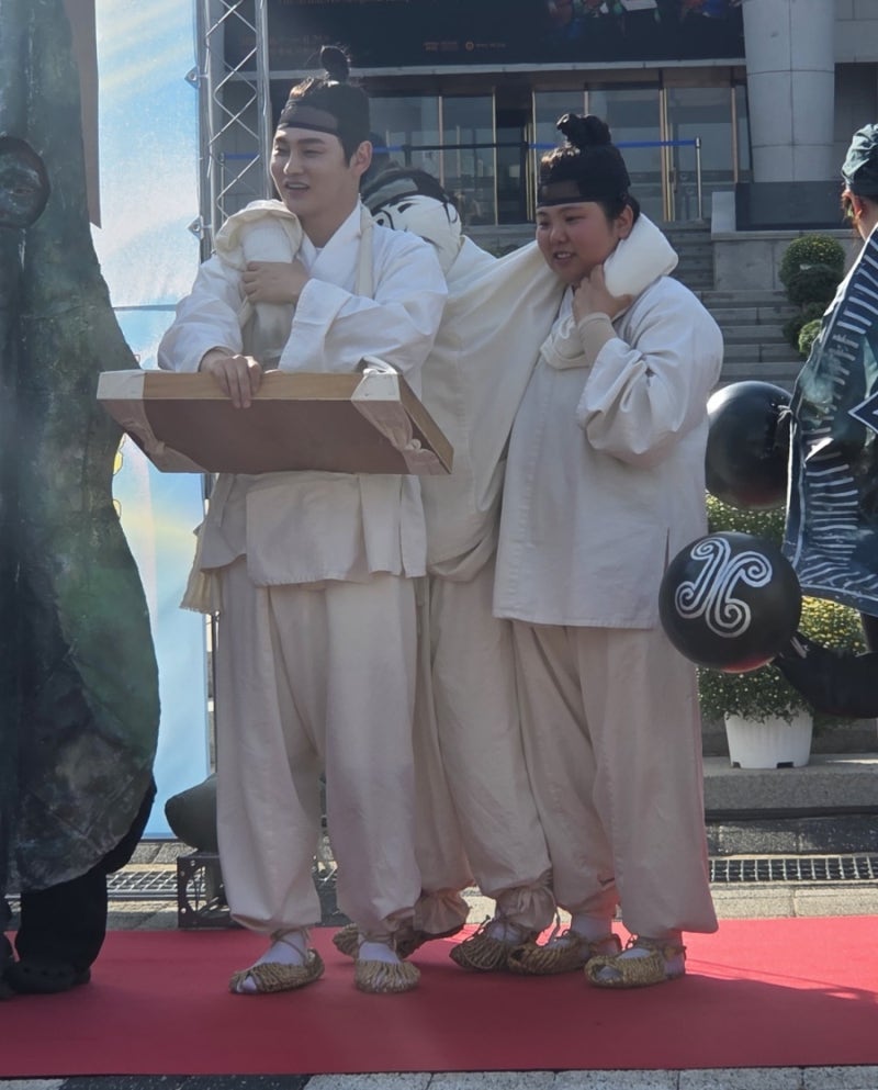 박서진 가수 보러 전주까지❤️ 국중박 분장놀이 전국편, 박효정 뚱별 1호팬도 출동