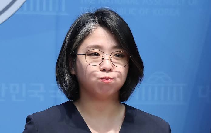 용혜인 결국 자진 사퇴…지명 14일 만에 물러난 결정적 이유