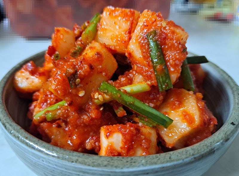 여름깍두기담는법 깍두기무안물러지게 깍두기물엿절이기 여름무쓴맛제거 깍두기황금레시....