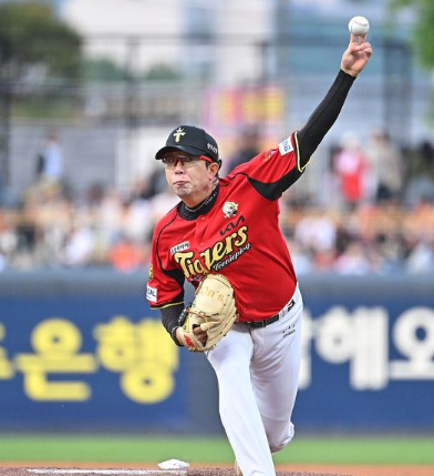 “대투수 갑자기 멈췄다” KIA 양현종이 직접 교체를 요청한 이유는? 몸 상태보다 무서운 건 ....