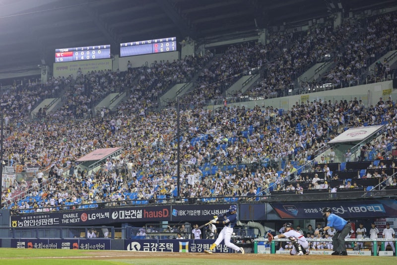 2026 프로야구 1100만 관중, 왜 역대 가장 빠른 기록이 됐을까