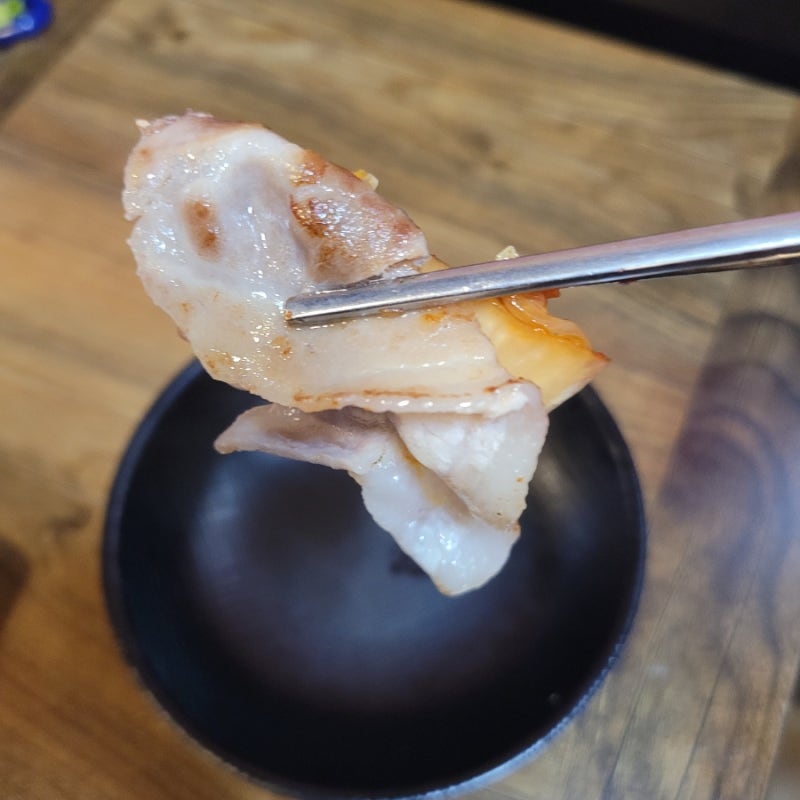 진주 대패삼겹살 맛집 착한꽃대패 금산점