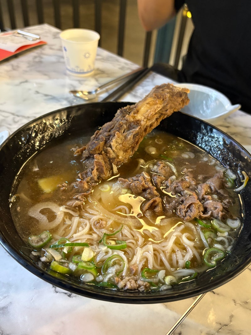[인천 송도] 트리플스트리트 맛집 "포플러스 한우 쌀국수" / 진한 육수에 한우 쌀국수라니
