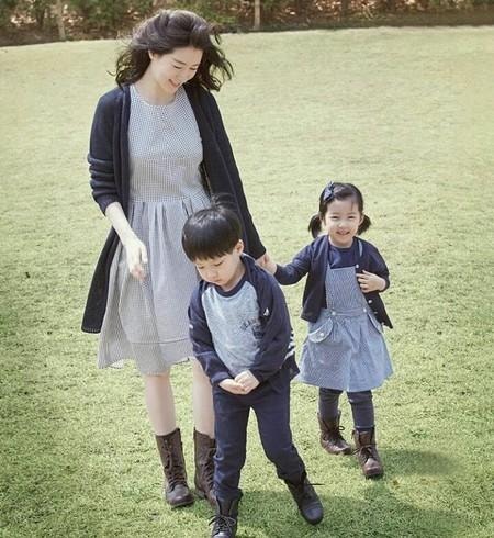 “옆에 붙어있다고 교육이 아니다” 이영애가 쌍둥이에게 한 자녀교육법