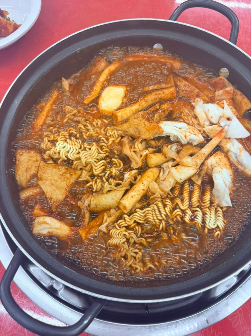 서울 이수역 즉석떡볶이 맛집 애플하우스, 무침군만두까지 먹고 온 후기