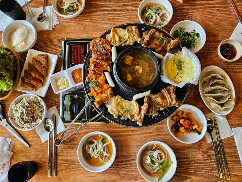 가평 아침고요수목원 맛집 아름마루 숯불닭갈비 가족 여행 방문 후기